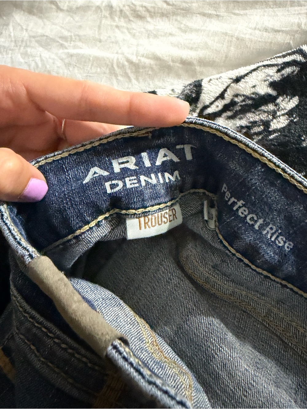 Ariat Women's Boot Cut Jeans in Medium Blue with Gold Stitching - Picture 3 of 4